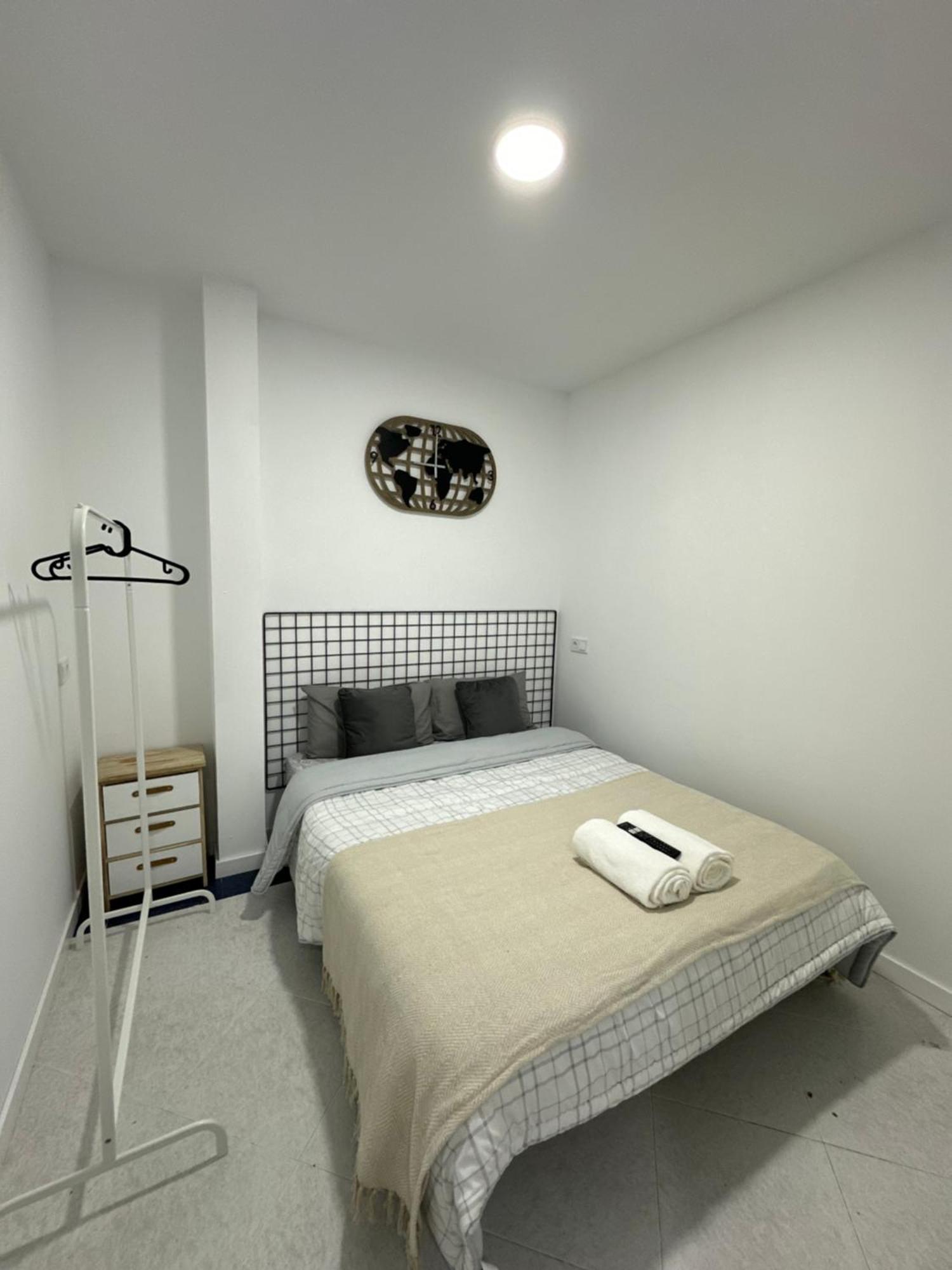 Rooms Mediavilla Madryt Zewnętrze zdjęcie