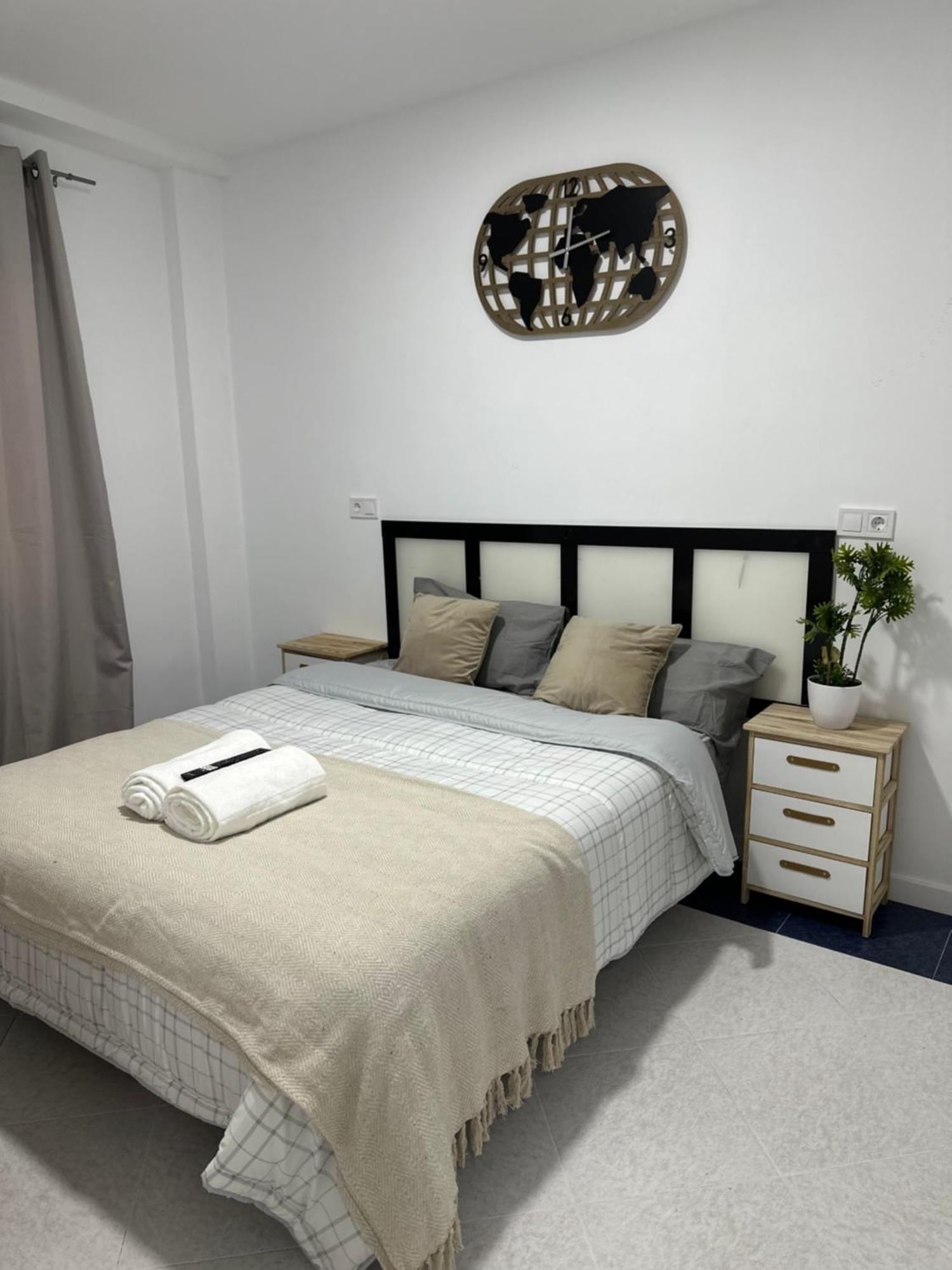 Rooms Mediavilla Madryt Zewnętrze zdjęcie