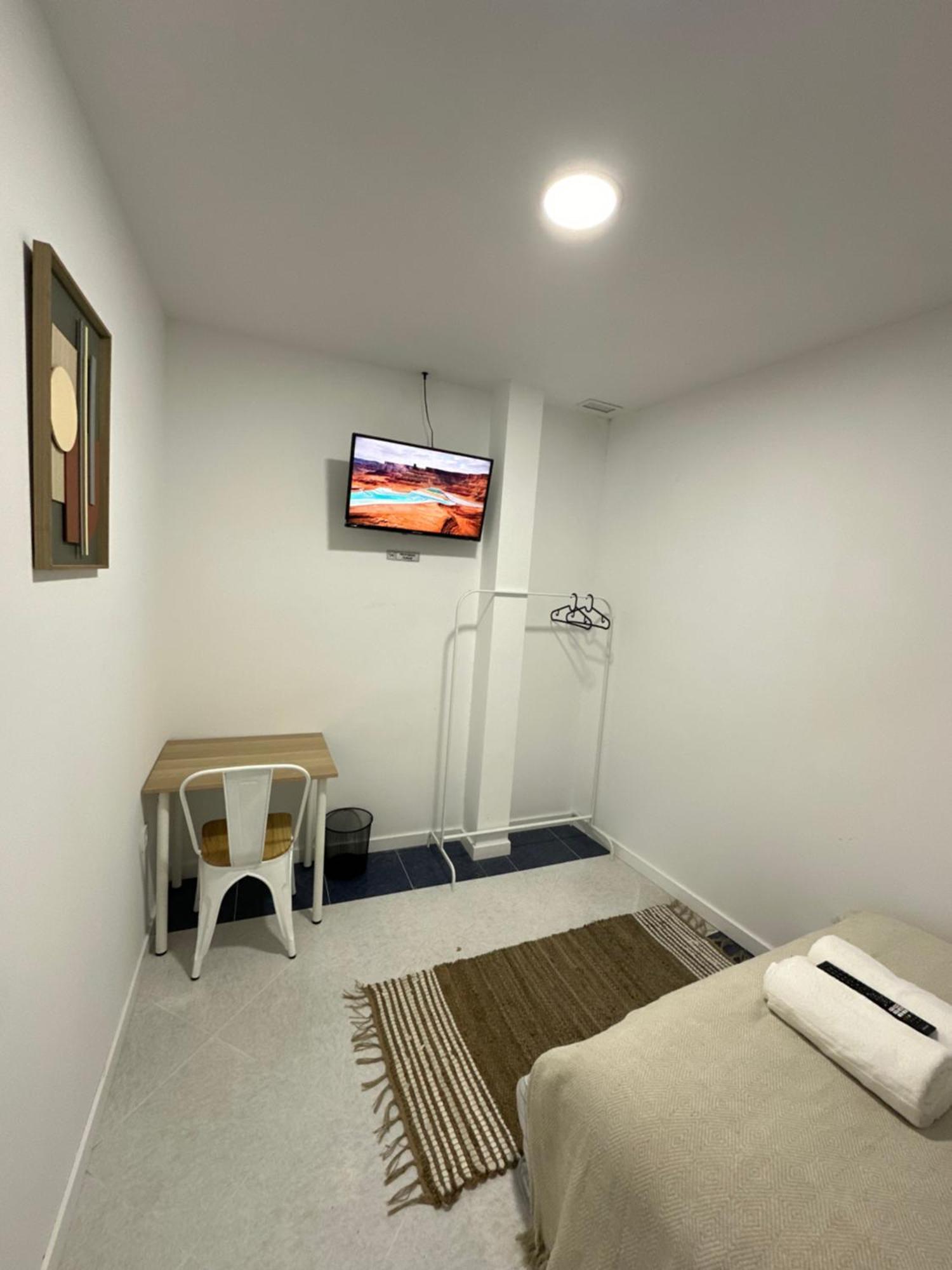 Rooms Mediavilla Madryt Zewnętrze zdjęcie